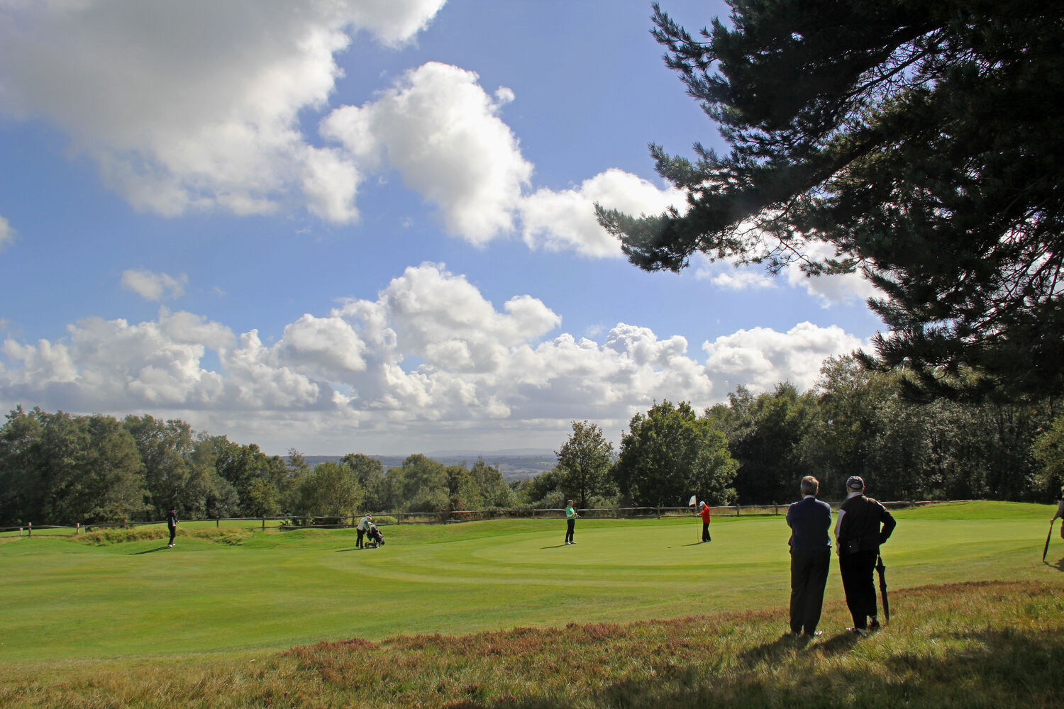 1st green in glorious sunshine
